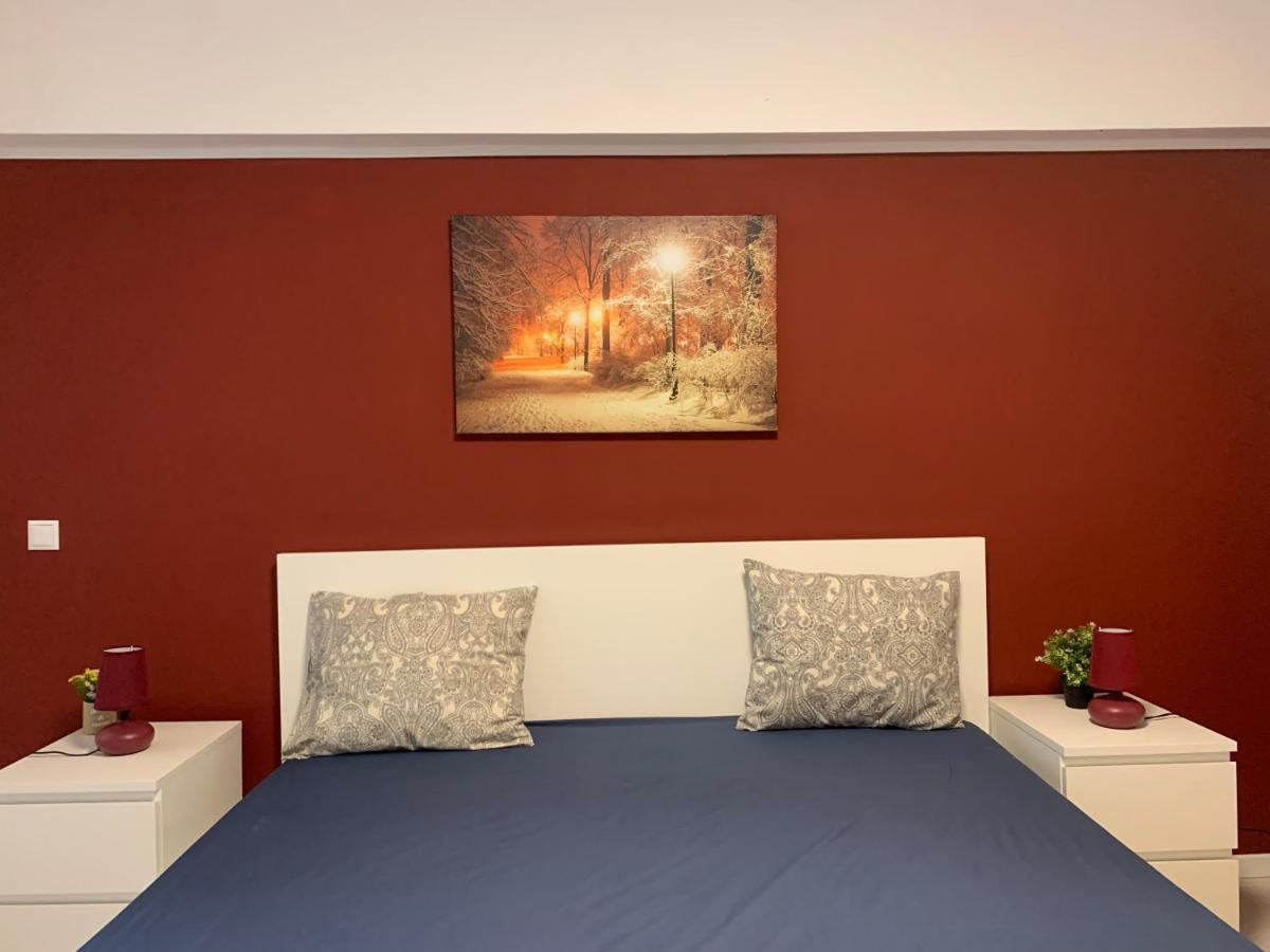 City Center Villa Apartament Boekarest Buitenkant foto